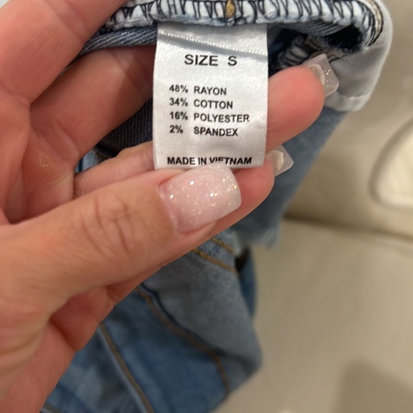 Jean shorts - Picture 8 of 10